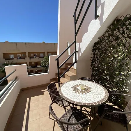 Nuku - Hiva Atico Apartamento *
